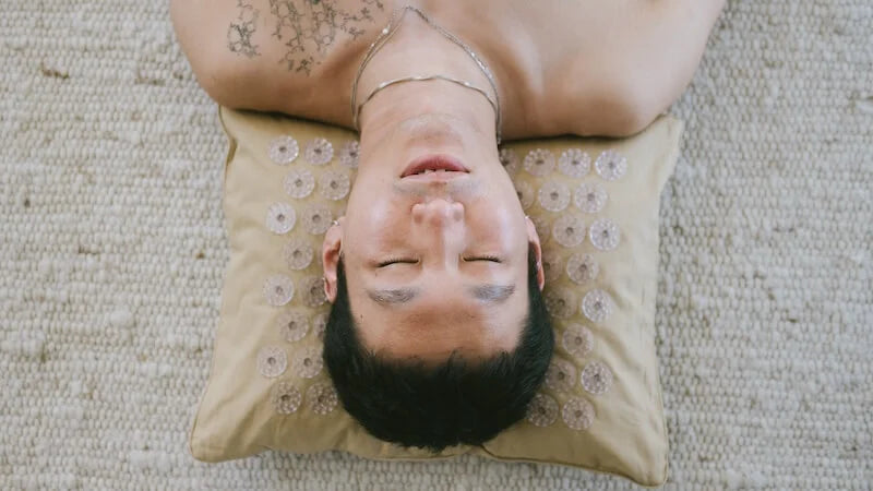 Meditation while lying down - new feel-good routine