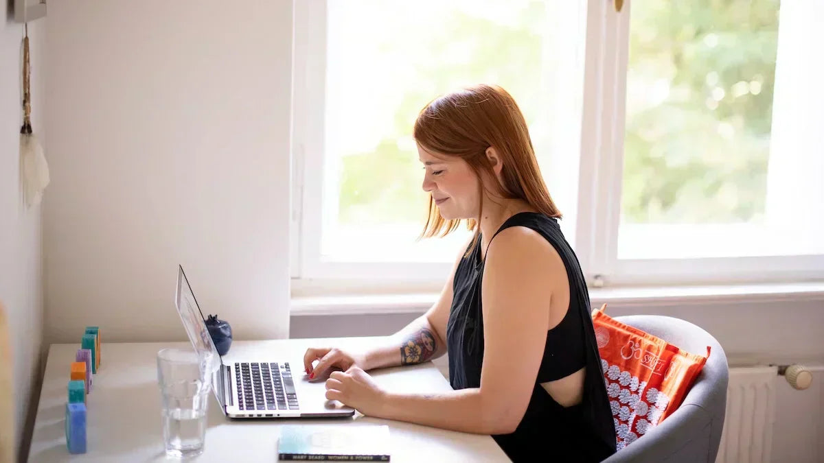 Promoting employee health with acupressure