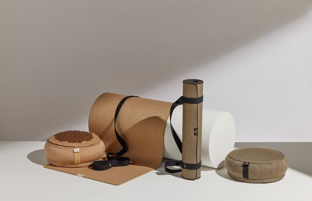 Pain management and healing pain - tips on how to deal with acupressure sensation.