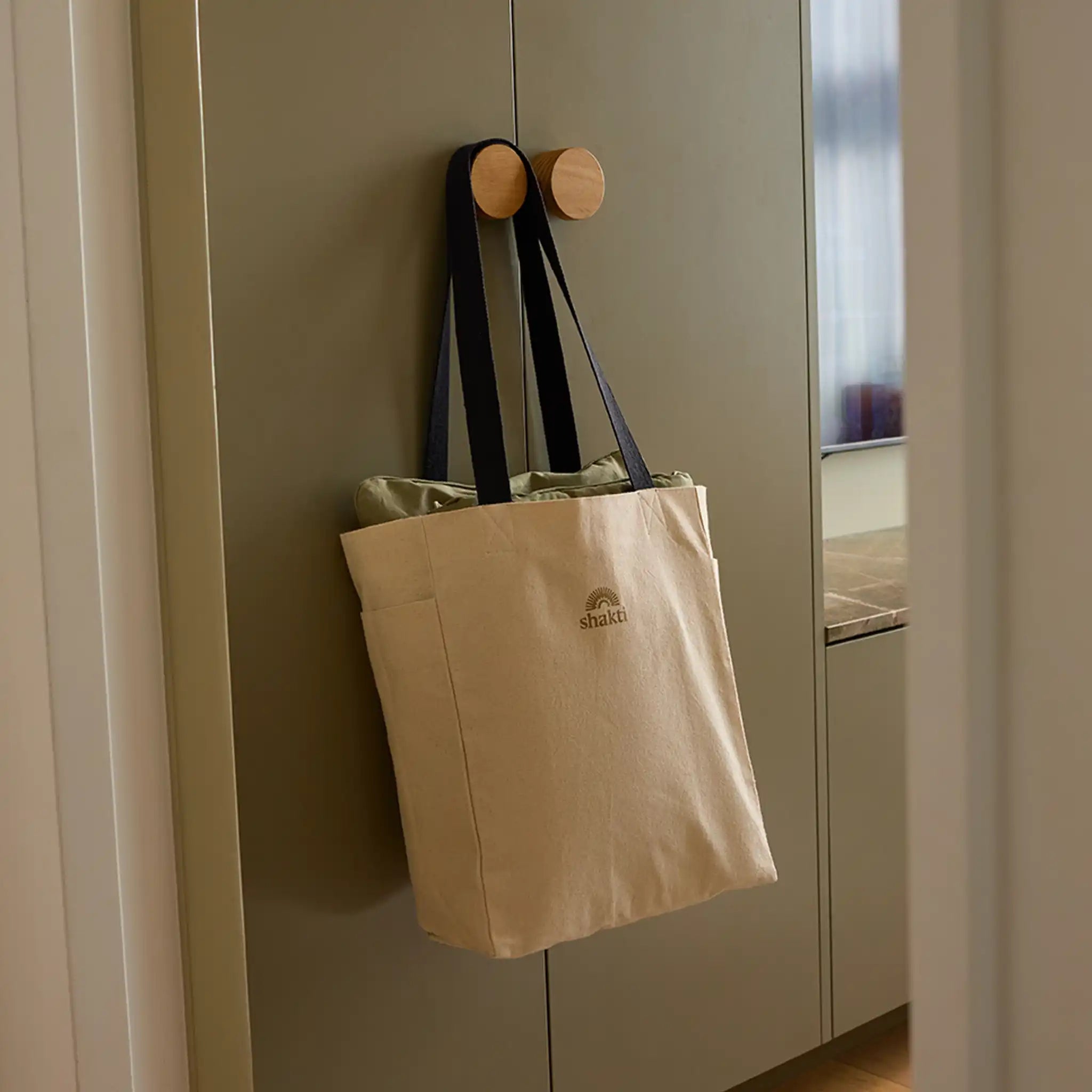 Tote bag