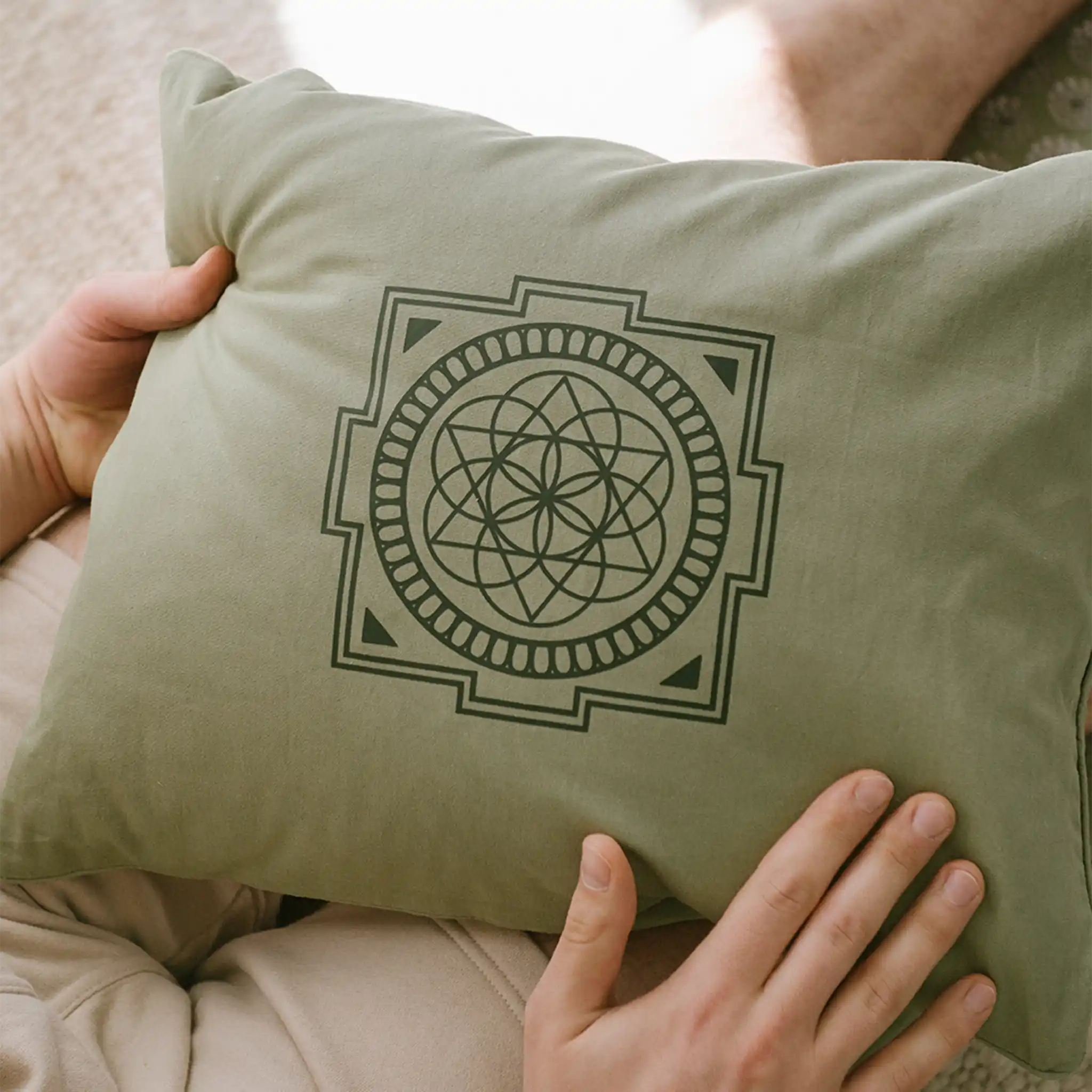 Shakti Mat Premium sage green - Acupressure set for pain relief Shakti Mat Premium sage green - Acupressure set for pain relief